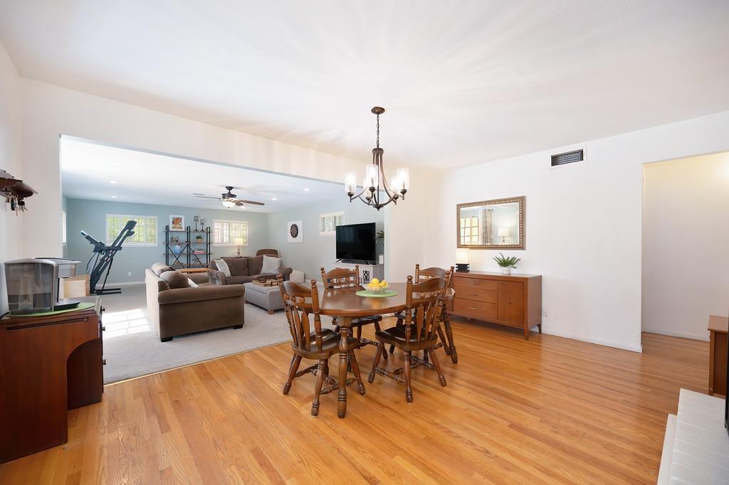 Detail Gallery Image 16 of 34 For 5328 Kenneth Ave, Carmichael,  CA 95608 - 3 Beds | 2 Baths