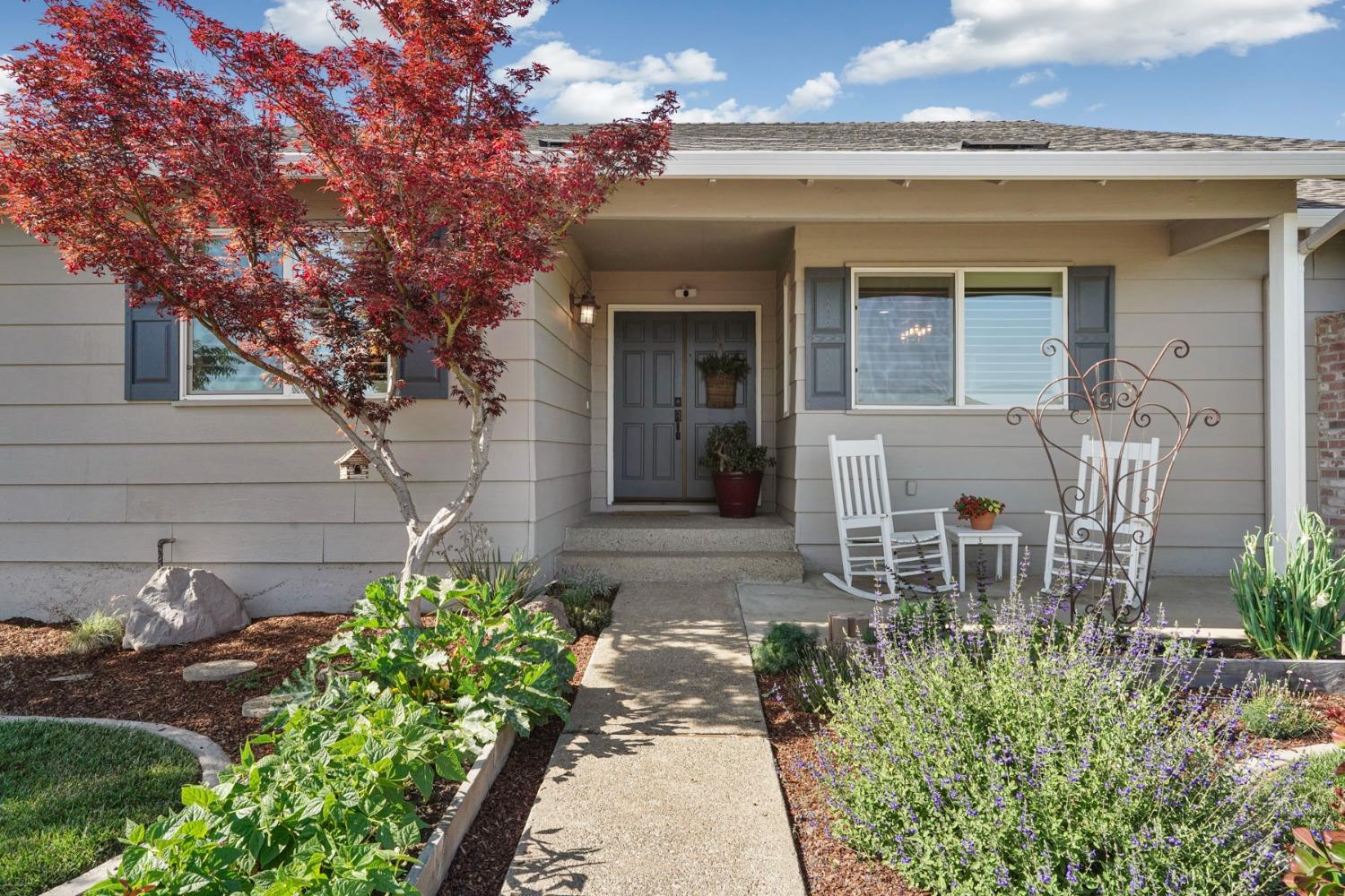 Detail Gallery Image 6 of 37 For 2235 Starr Dr, Lodi,  CA 95242 - 3 Beds | 2 Baths
