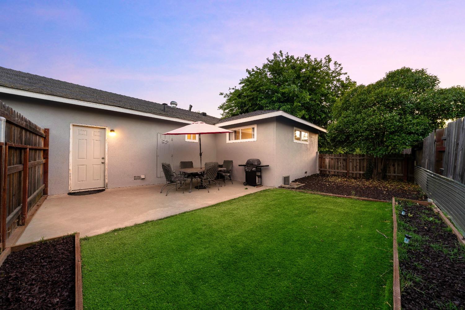 Detail Gallery Image 43 of 51 For 5904 40th St, Sacramento,  CA 95824 - – Beds | – Baths