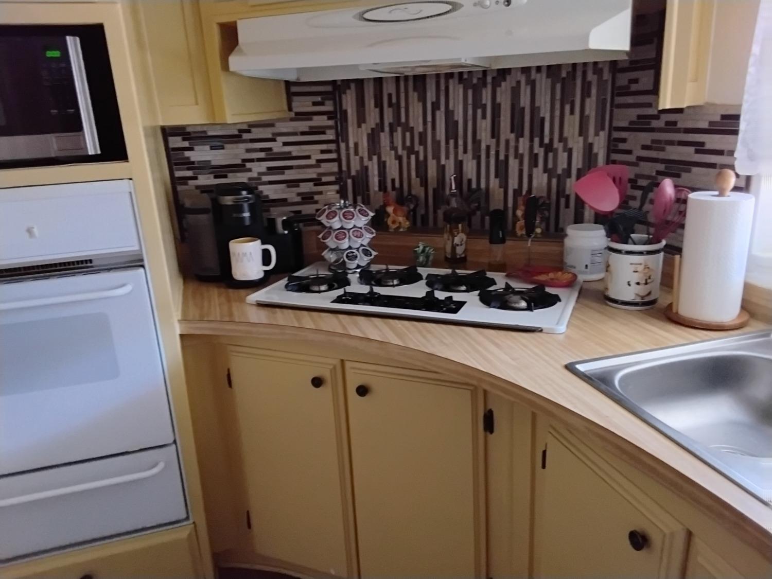 Detail Gallery Image 6 of 28 For 3821 Lahaina Ln 250, Modesto,  CA 95355 - 2 Beds | 2 Baths