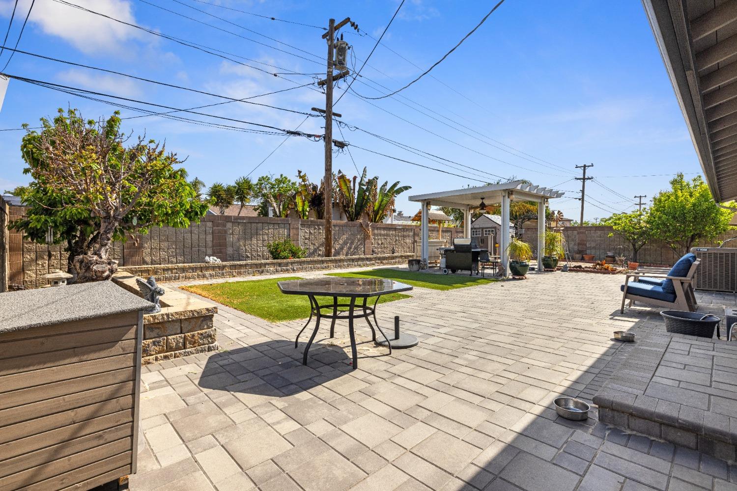 Detail Gallery Image 30 of 33 For 7795 Tamarack Dr, Dublin,  CA 94568 - 3 Beds | 2 Baths
