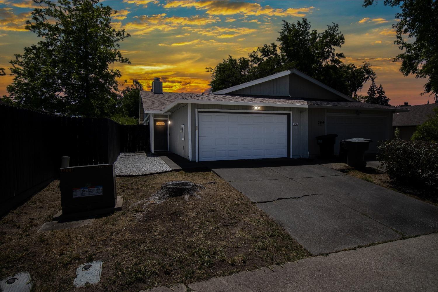 Detail Gallery Image 3 of 45 For 3546 Treleaven Ct, Antelope,  CA 95843 - 2 Beds | 2 Baths