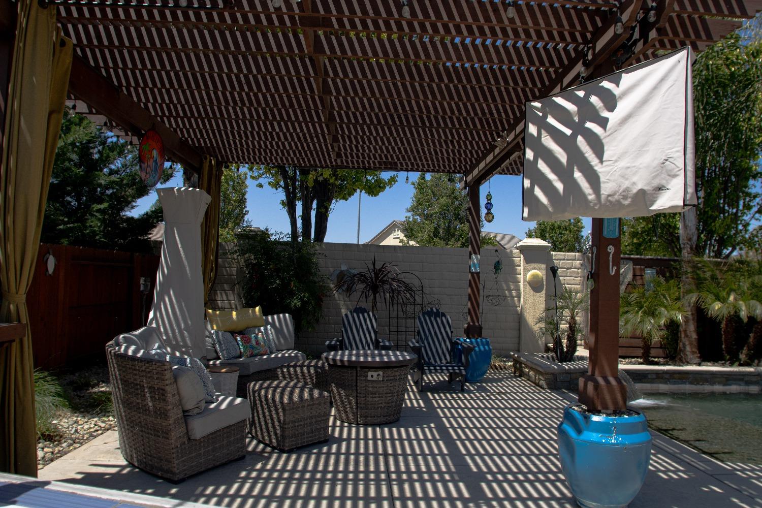 Detail Gallery Image 28 of 39 For 1731 Crystal Ct, Los Banos,  CA 93635 - 4 Beds | 2 Baths