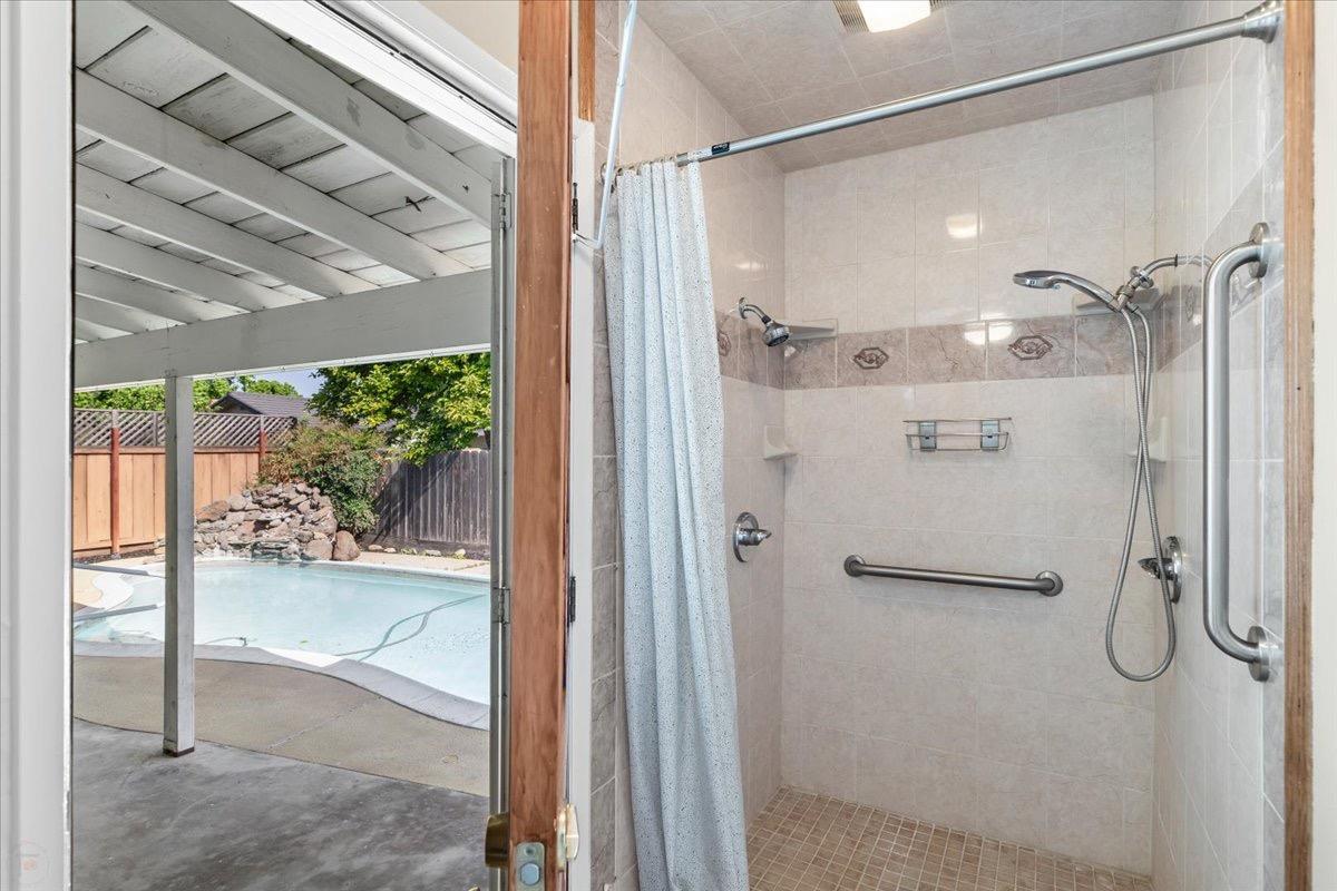 Detail Gallery Image 39 of 51 For 2501 Continental Dr, Modesto,  CA 95355 - 3 Beds | 2 Baths