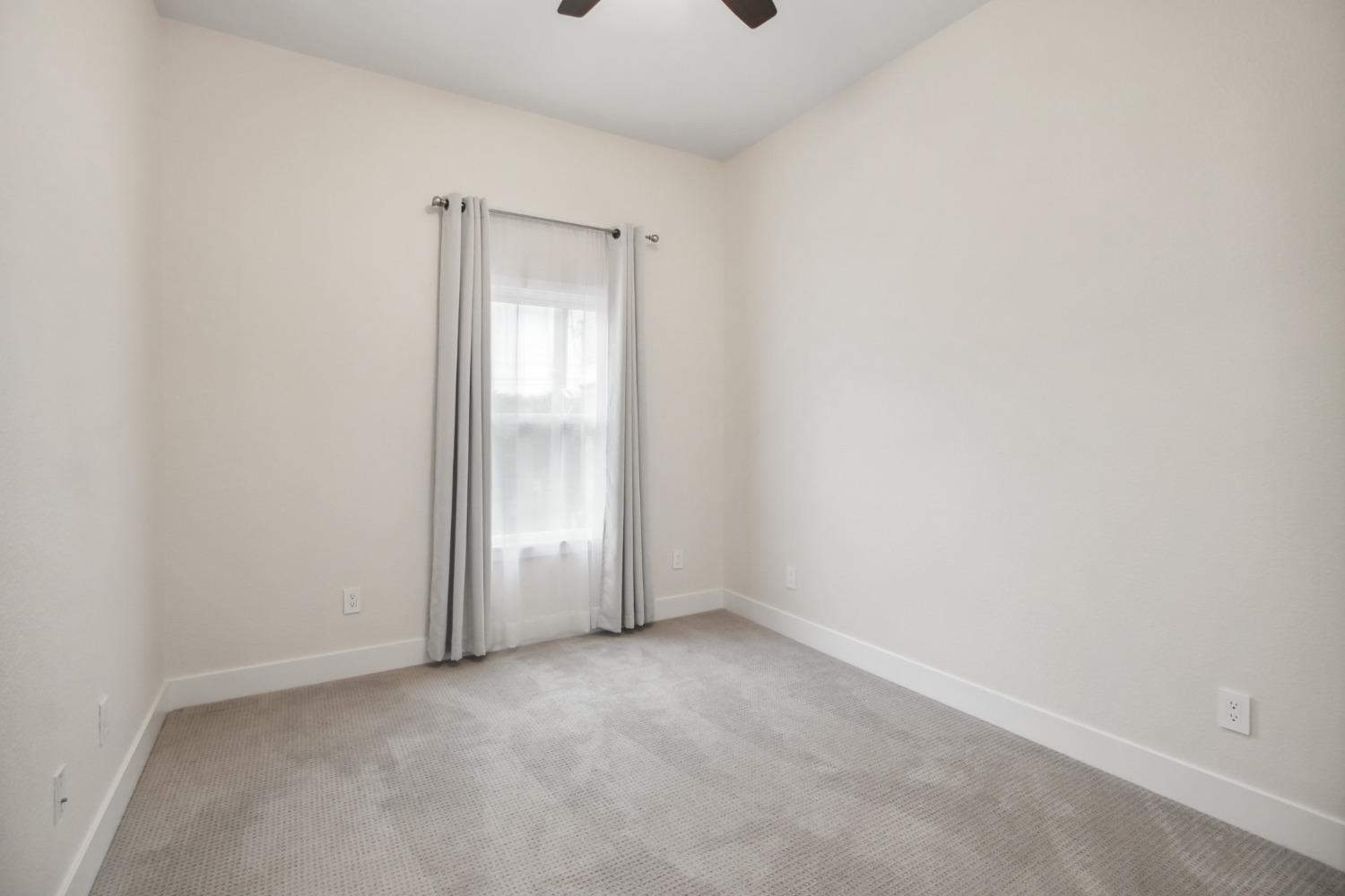 Detail Gallery Image 43 of 59 For 2021 S St, Sacramento,  CA 95811 - – Beds | – Baths
