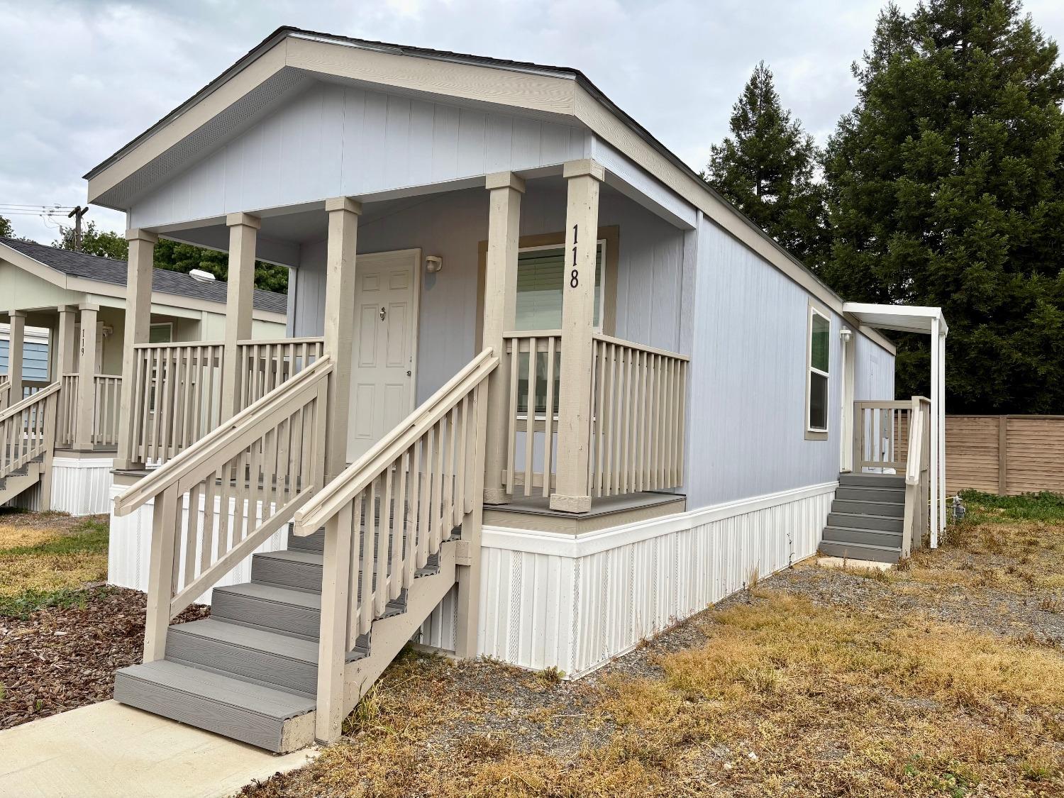 Detail Gallery Image 1 of 18 For 118 Hedy Ln, Davis,  CA 95618 - 1 Beds | 1 Baths