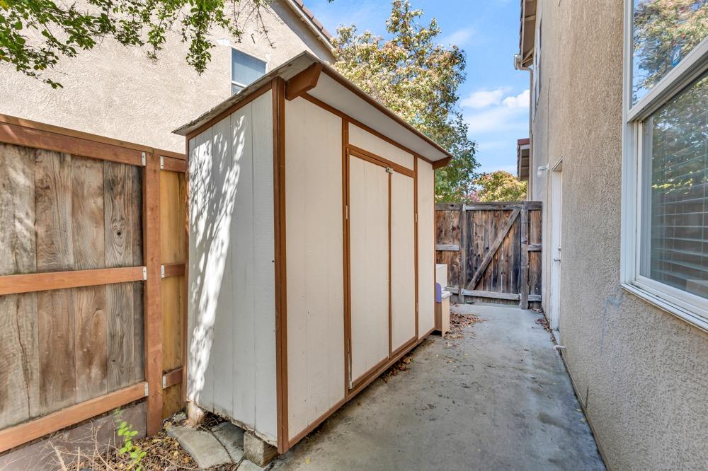 Detail Gallery Image 47 of 56 For 4909 Winamac Dr, Sacramento,  CA 95835 - 3 Beds | 2/1 Baths