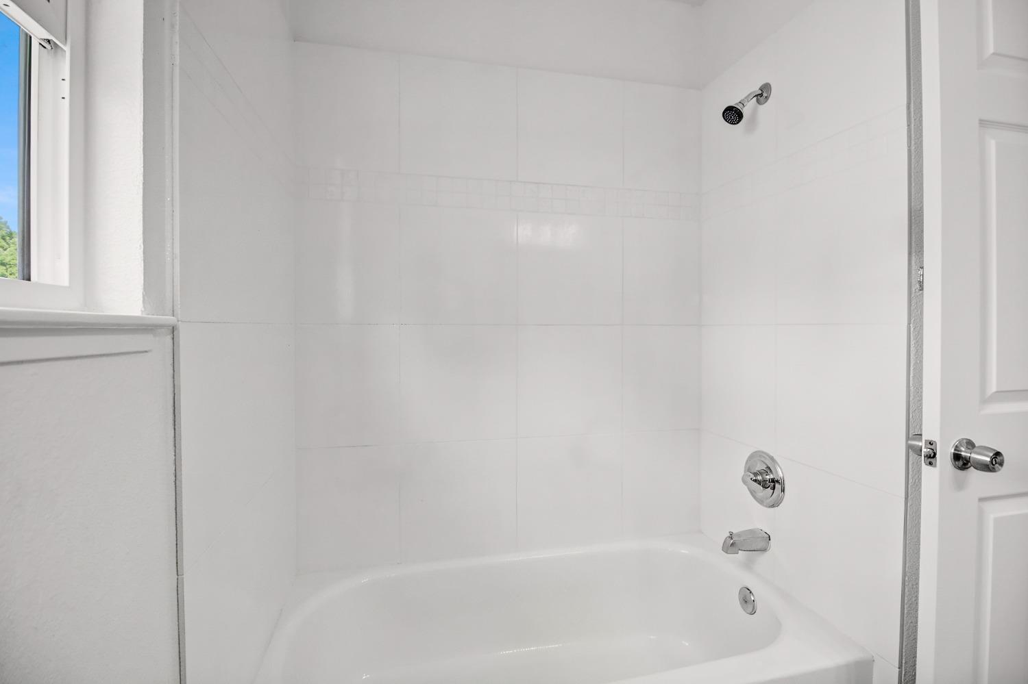 Detail Gallery Image 32 of 39 For 5756 Himalaya Way, Citrus Heights,  CA 95621 - 4 Beds | 3/1 Baths