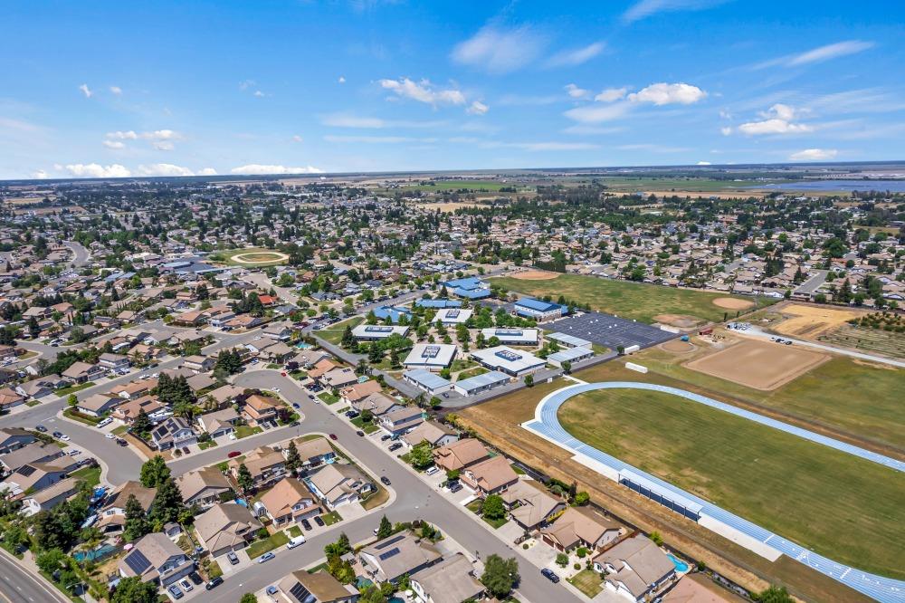 Detail Gallery Image 64 of 66 For 929 Jordine Way, Galt,  CA 95632 - 5 Beds | 2/1 Baths