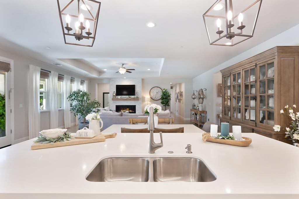 Detail Gallery Image 26 of 63 For 7527 Country Oaks Ln, Orangevale,  CA 95662 - 5 Beds | 4/1 Baths