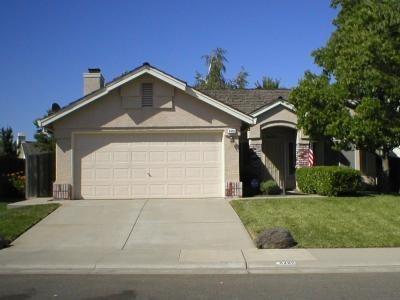Detail Gallery Image 1 of 17 For 8405 Cassatt Way, Sacramento,  CA 95828 - 3 Beds | 2 Baths