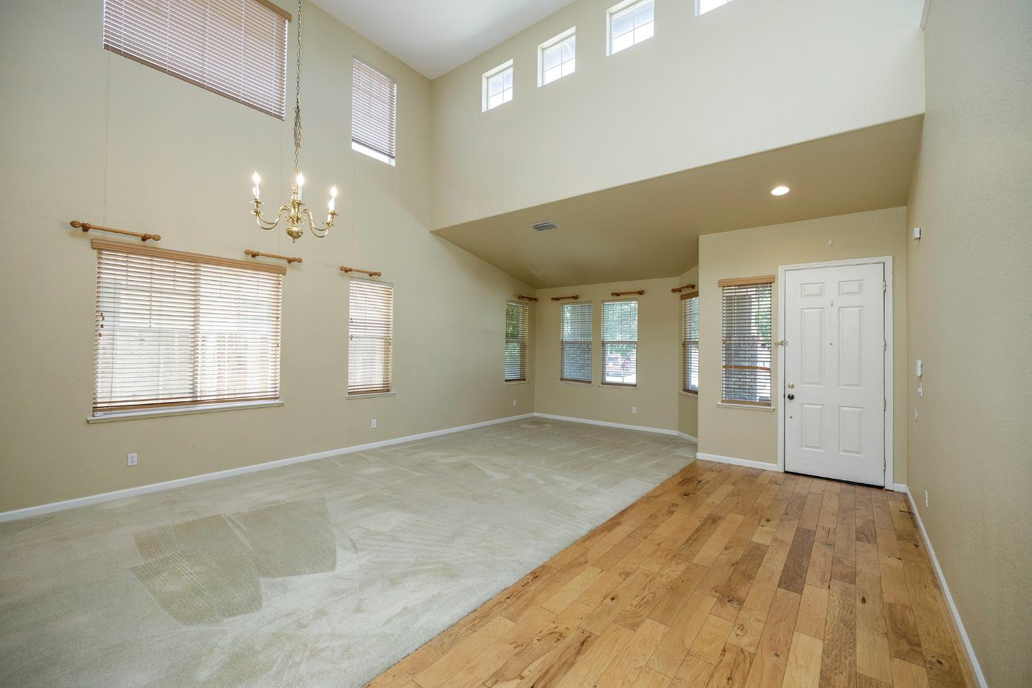 Detail Gallery Image 7 of 61 For 2920 Medinah Way, Modesto,  CA 95355 - 4 Beds | 3 Baths