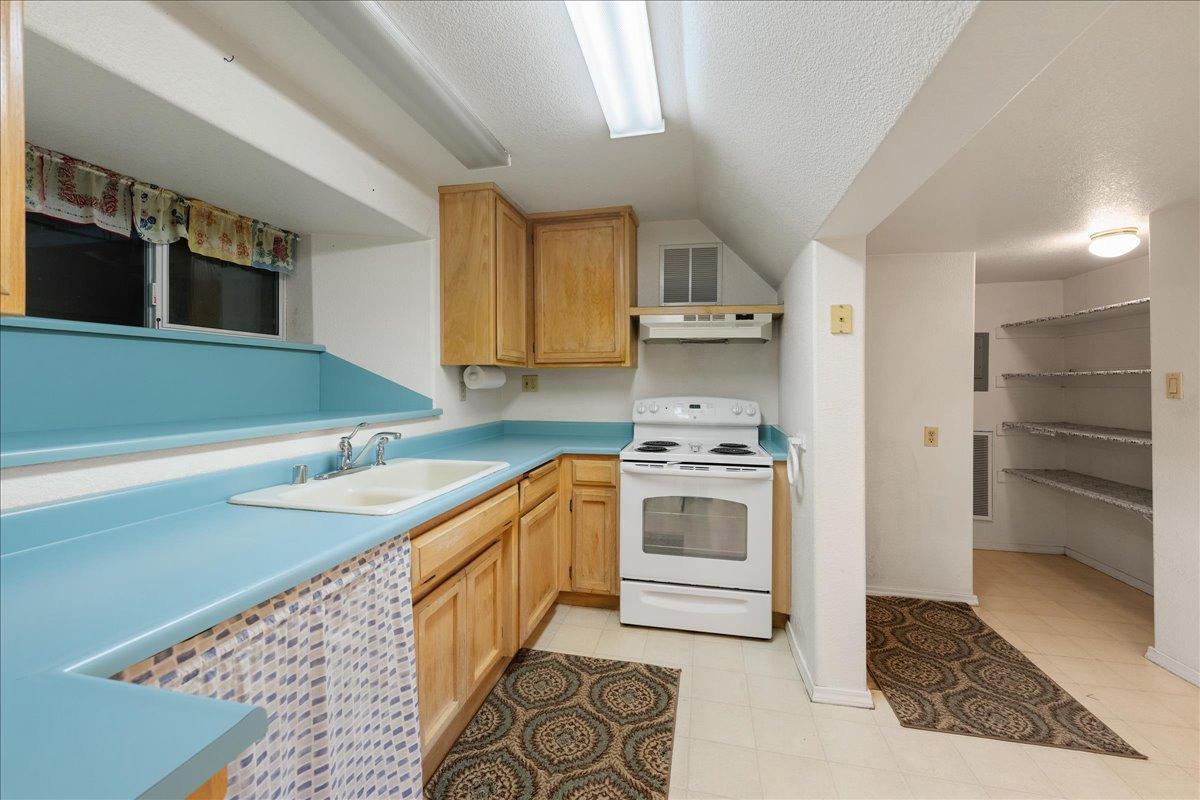 Detail Gallery Image 48 of 69 For 150 Spring Ln, Newcastle,  CA 95658 - 3 Beds | 3 Baths