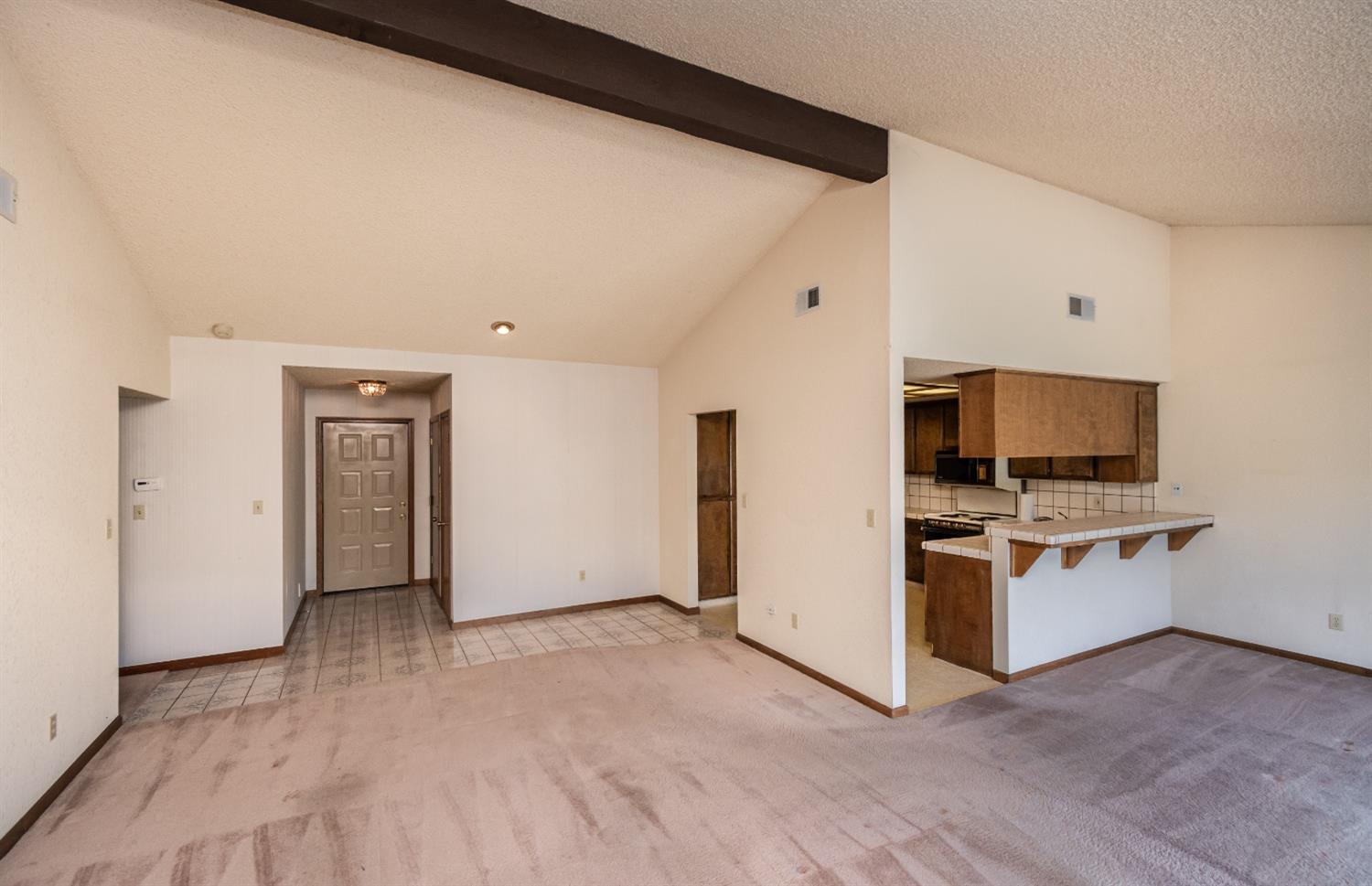 Detail Gallery Image 11 of 31 For 1207 Cedar Tree Way, Sacramento,  CA 95831 - 2 Beds | 2 Baths