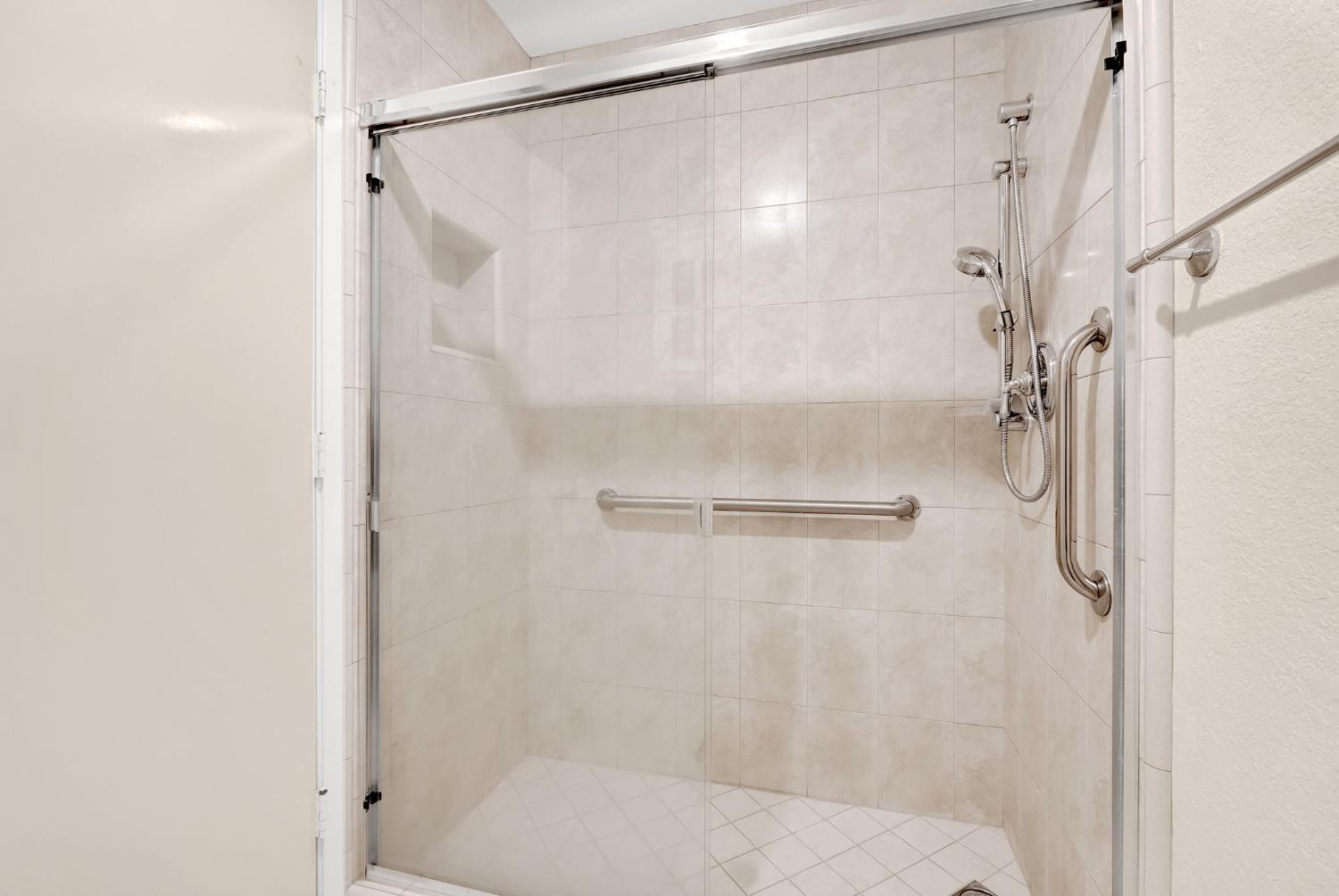 Detail Gallery Image 14 of 29 For 2120 Saint Ruben Ct, Carmichael,  CA 95608 - 3 Beds | 2 Baths