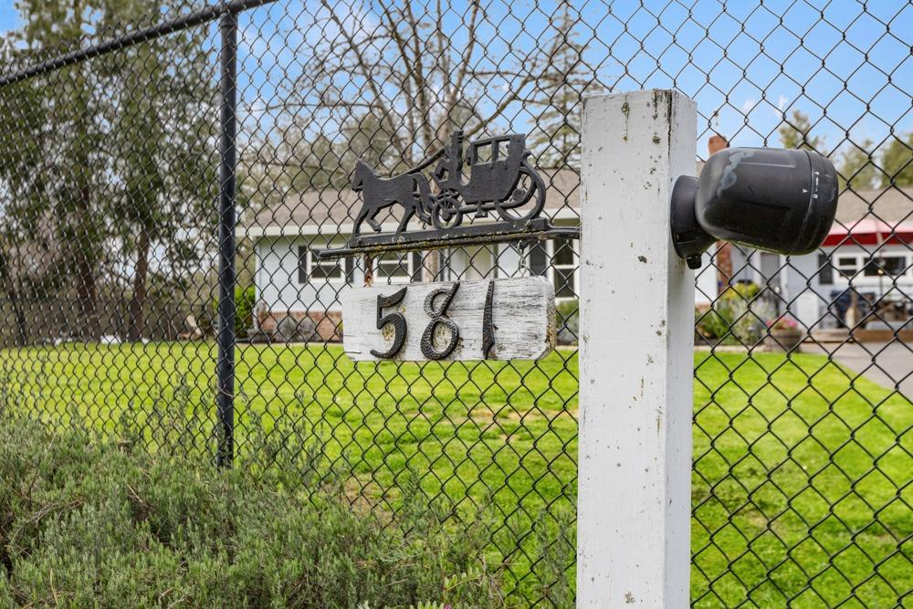 Crestview Drive, Diamond Springs, California image 7