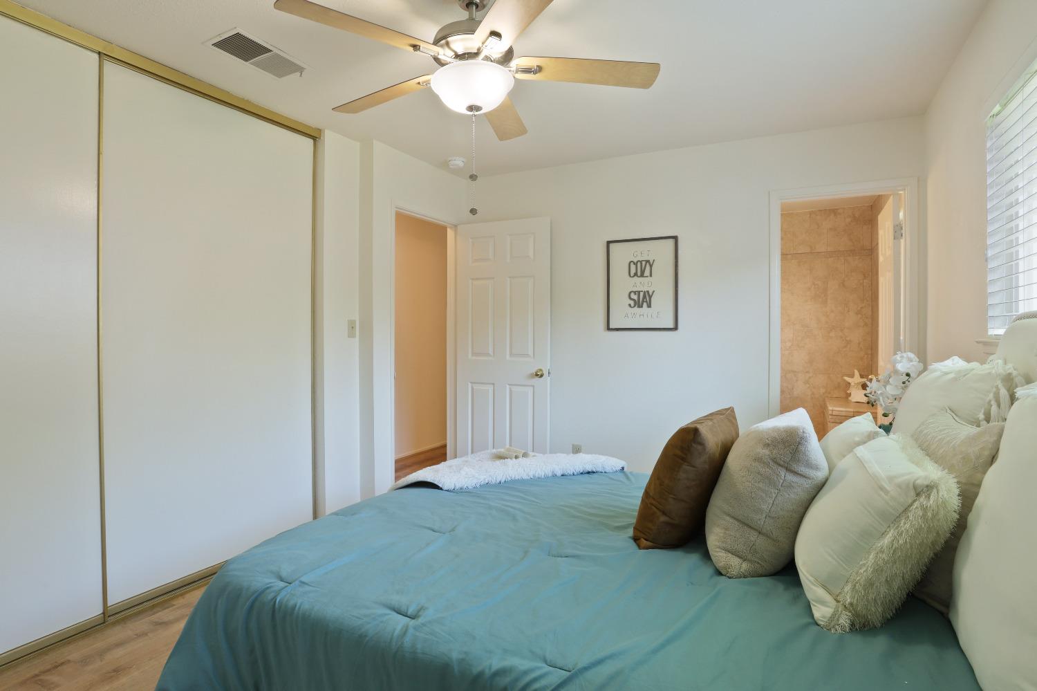 Detail Gallery Image 14 of 26 For 2912 Bateman Ln, Modesto,  CA 95354 - 3 Beds | 2 Baths
