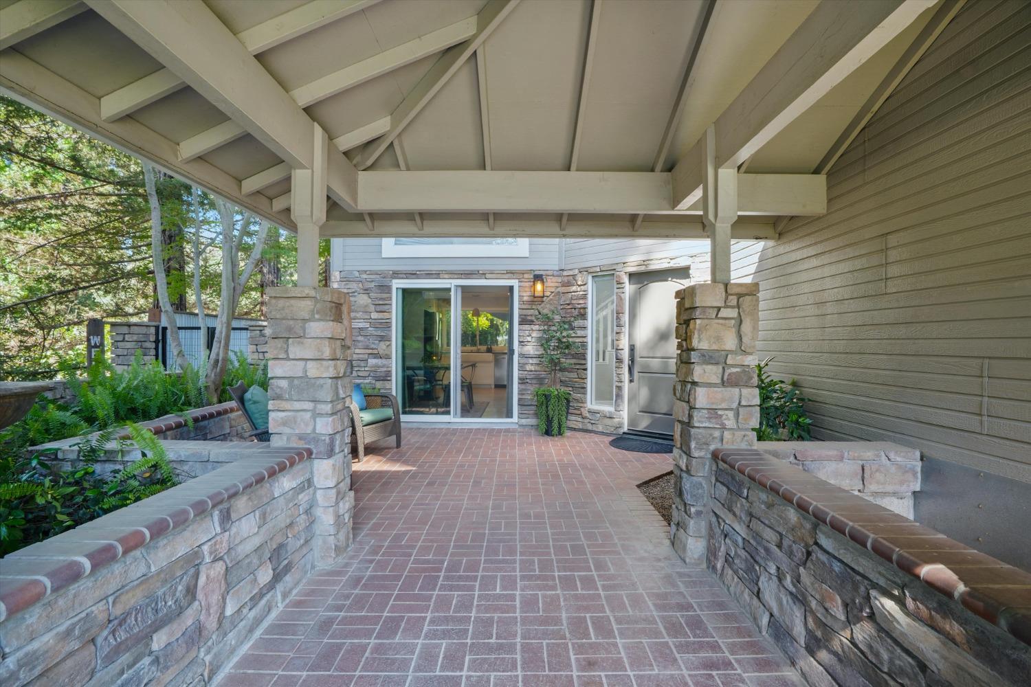 Detail Gallery Image 5 of 48 For 1621 Graywolf Cir, Turlock,  CA 95382 - 4 Beds | 3 Baths