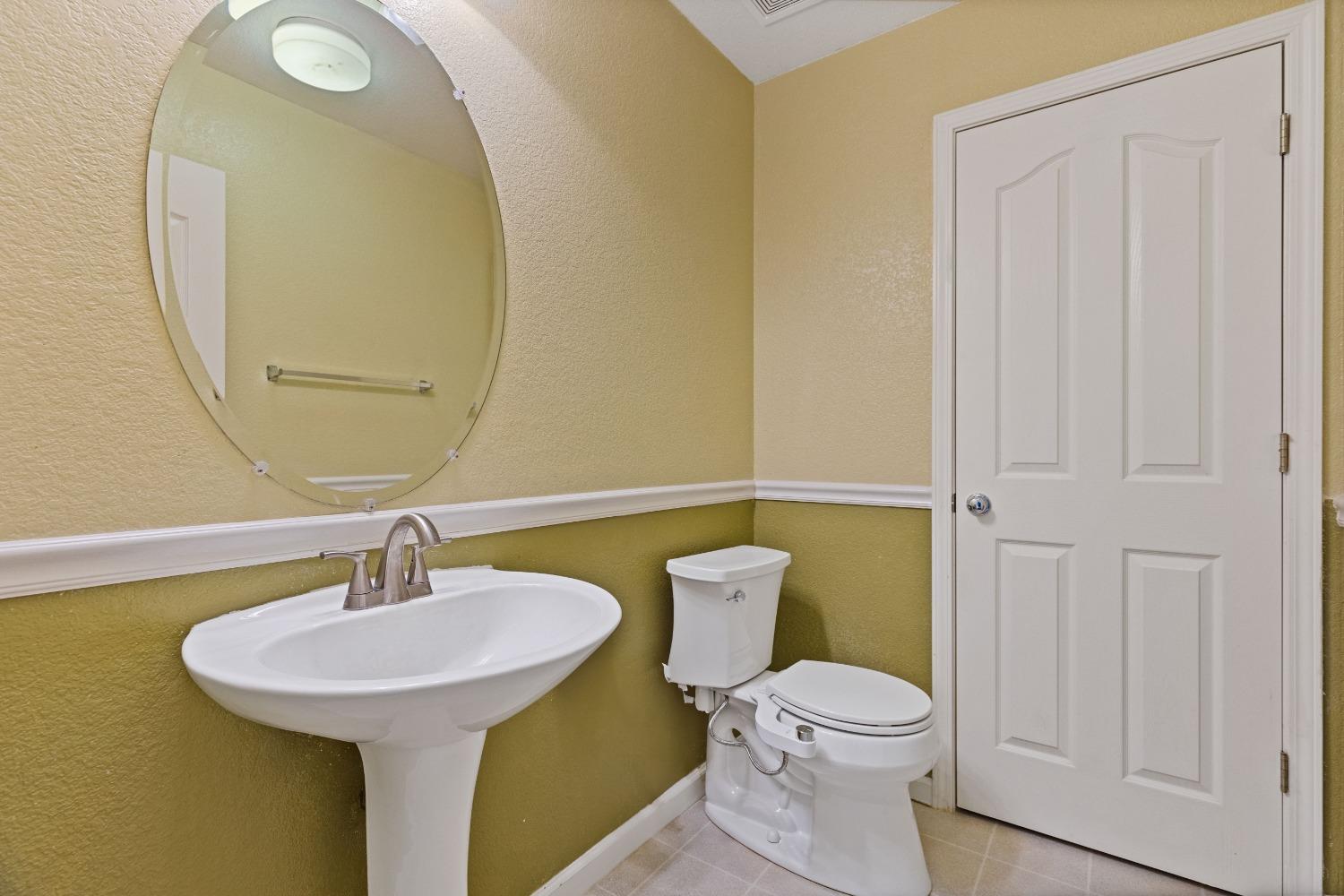 Detail Gallery Image 12 of 62 For 7920 Tetotom Park Way, Antelope,  CA 95843 - 5 Beds | 3 Baths