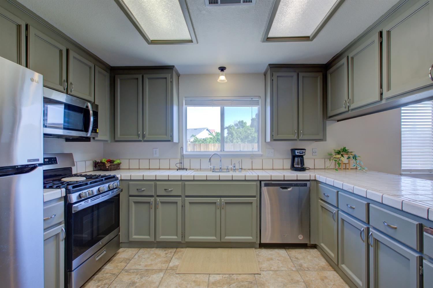 Detail Gallery Image 23 of 59 For 1473 Sandy Creek Dr, Newman,  CA 95360 - 4 Beds | 3 Baths