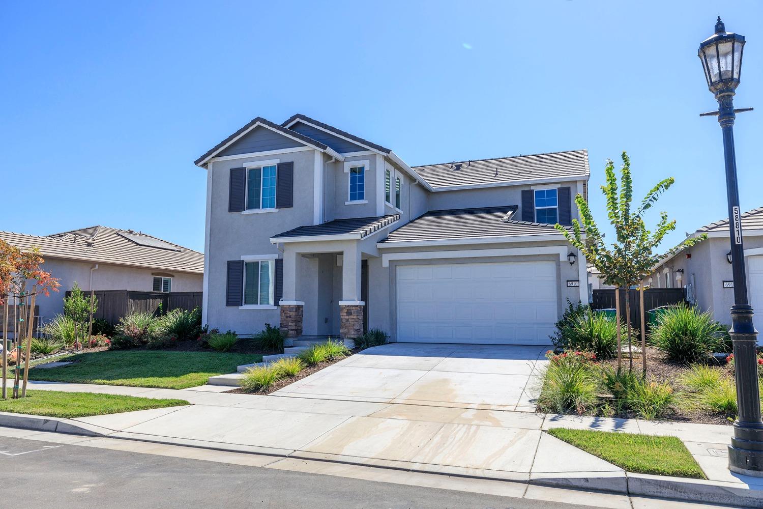 Detail Gallery Image 2 of 48 For 6910 Tailwind Ln, Stockton,  CA 95219 - 4 Beds | 3 Baths