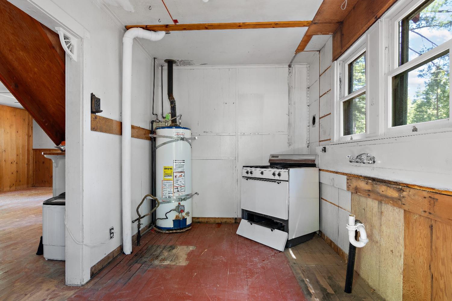 Detail Gallery Image 6 of 16 For 25726 Long Barn Sugar Pine Rd, Long Barn,  CA 95335 - 2 Beds | 1/1 Baths