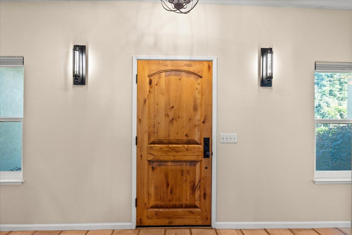 Detail Gallery Image 4 of 39 For 4001 S Sperry Rd, Denair,  CA 95316 - 3 Beds | 3 Baths