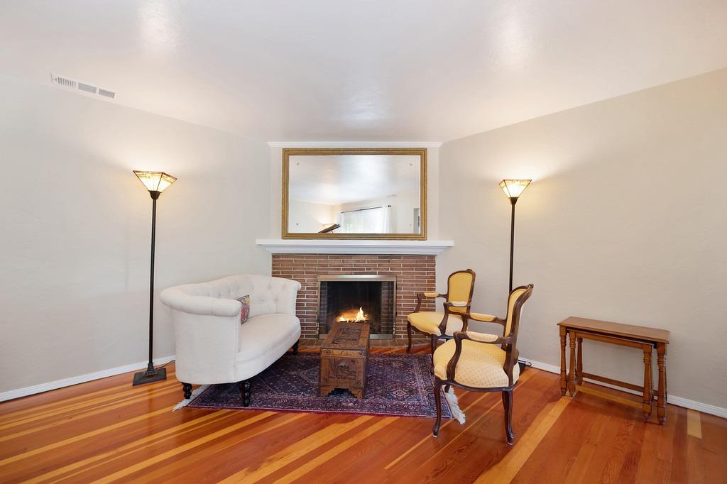 Detail Gallery Image 17 of 80 For 2901 61st St, Sacramento,  CA 95817 - 3 Beds | 1/1 Baths