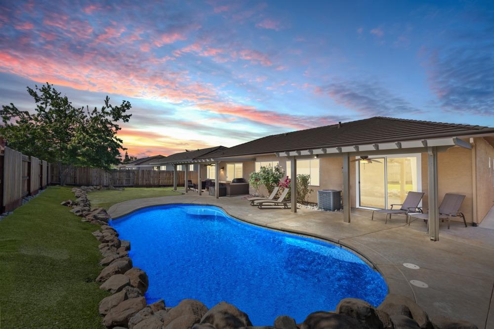 Detail Gallery Image 54 of 66 For 929 Jordine Way, Galt,  CA 95632 - 5 Beds | 2/1 Baths