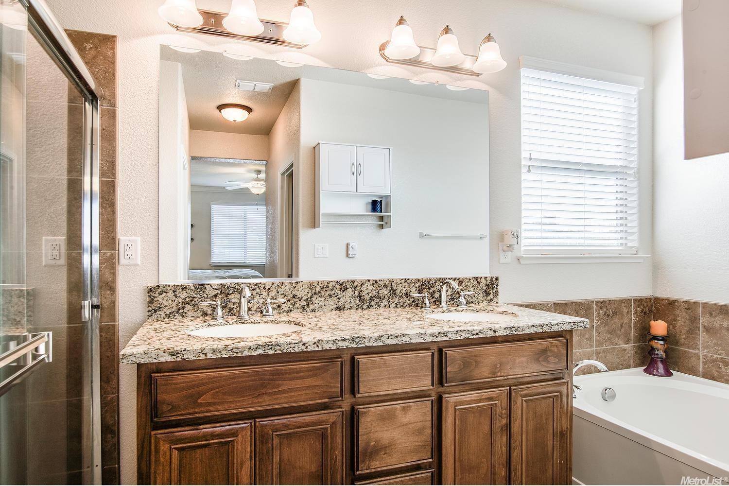 Detail Gallery Image 9 of 18 For 3577 Trentino St, Roseville,  CA 95747 - 4 Beds | 3 Baths
