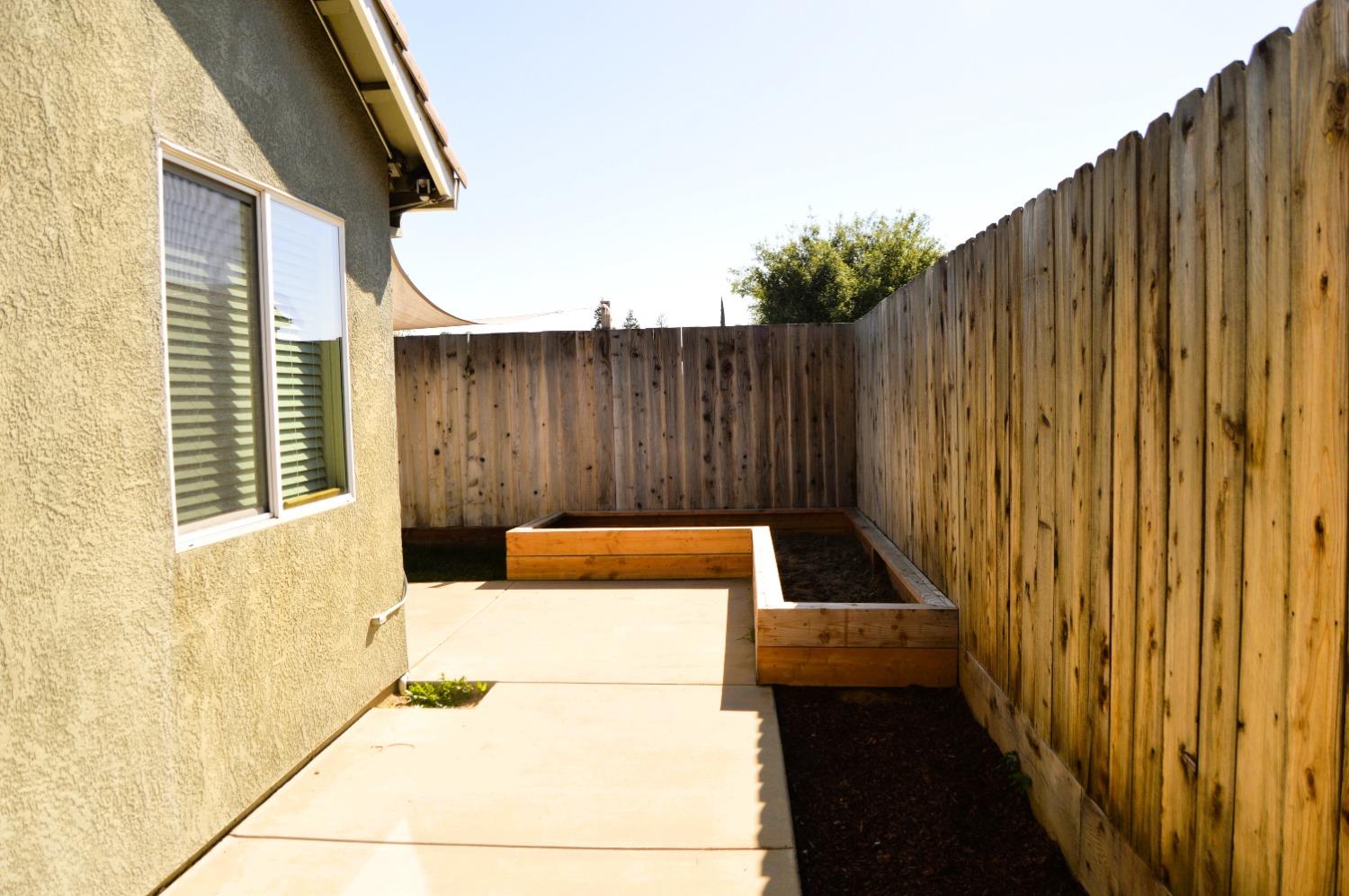 Almador Terrace, Atwater, California image 47