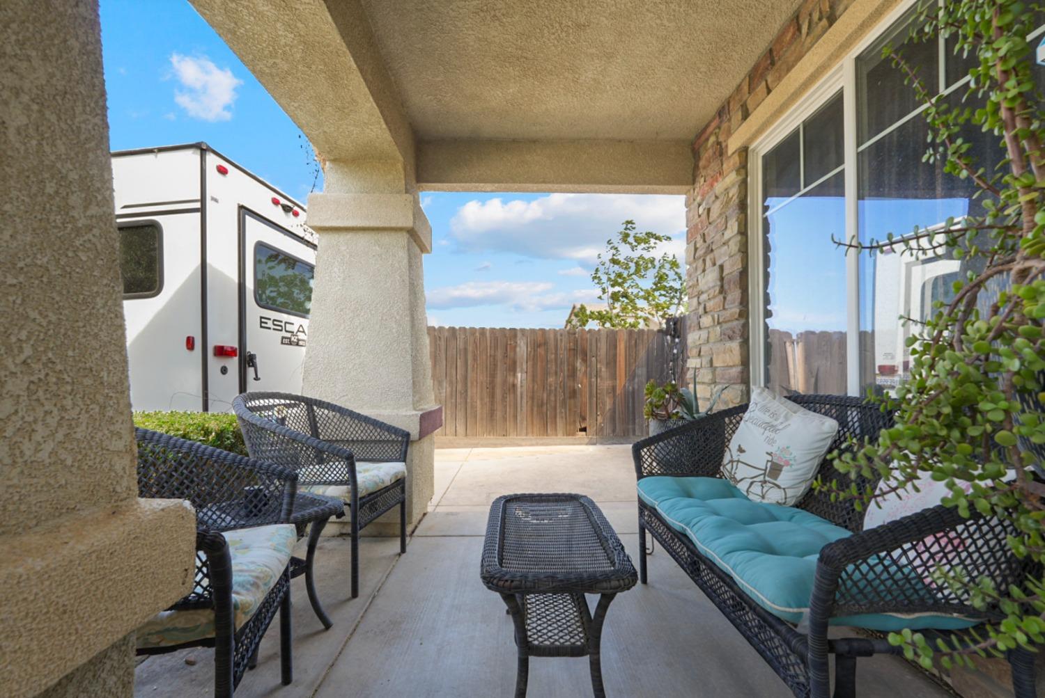 Detail Gallery Image 5 of 43 For 13706 Yerba Buena Ave, Gustine,  CA 95322 - 4 Beds | 2 Baths