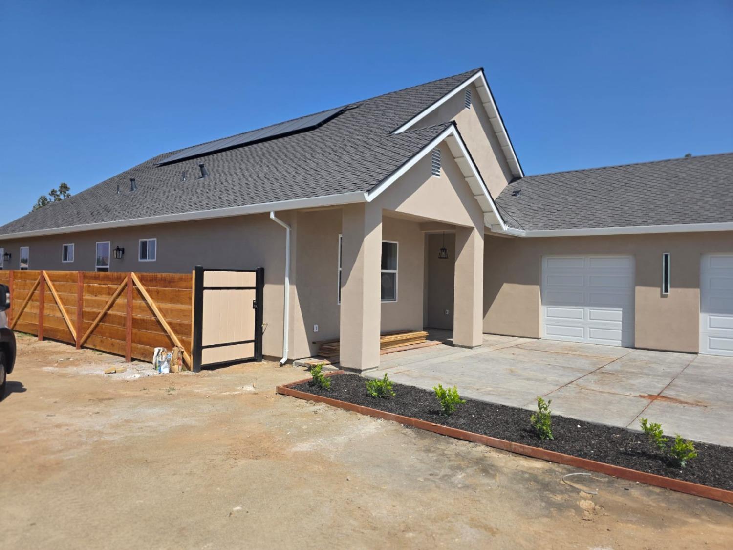 Detail Gallery Image 4 of 66 For 3213 Millbrook Ave, Modesto,  CA 95355 - 3 Beds | 4 Baths