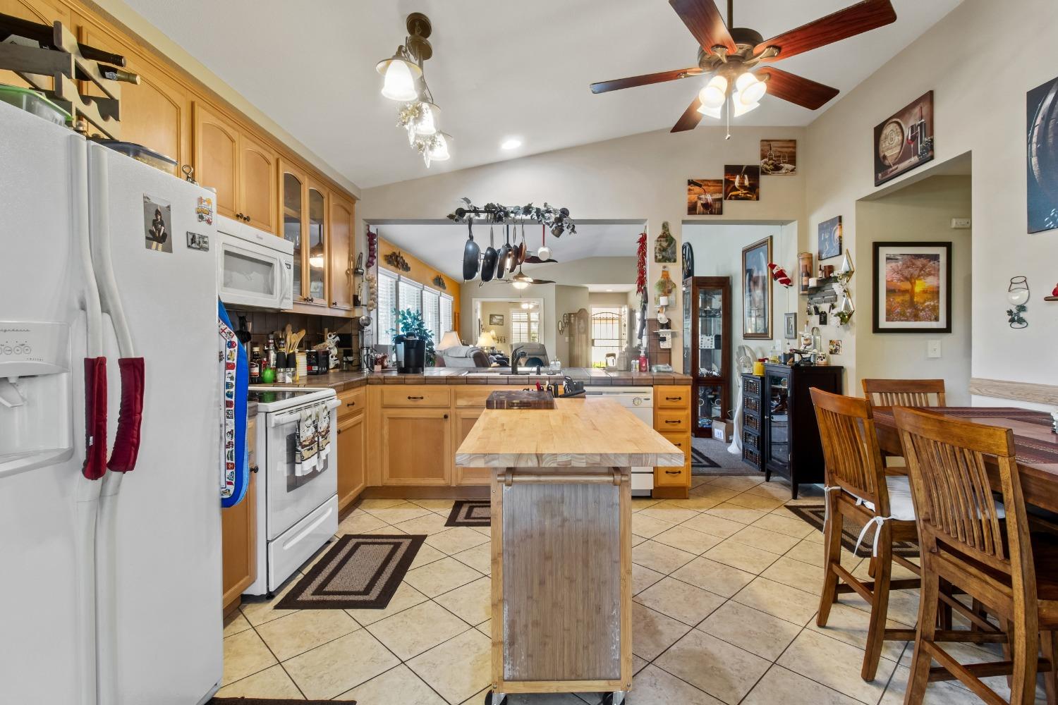 Detail Gallery Image 11 of 26 For 1474 Antioch Ct, Merced,  CA 95348 - 3 Beds | 2 Baths