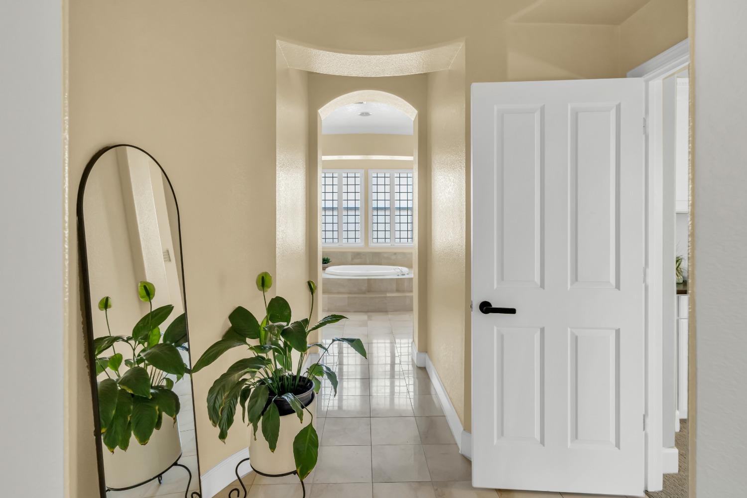 Detail Gallery Image 49 of 94 For 6600 Caprezzo Way, Elk Grove,  CA 95757 - 5 Beds | 4/1 Baths