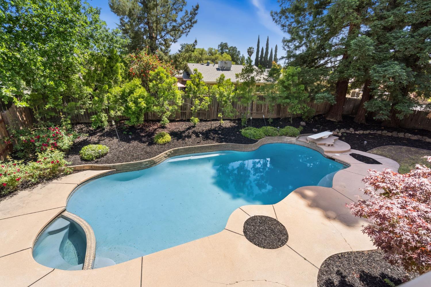 Detail Gallery Image 23 of 32 For 8044 Hoopes Dr, Citrus Heights,  CA 95610 - 3 Beds | 2/1 Baths