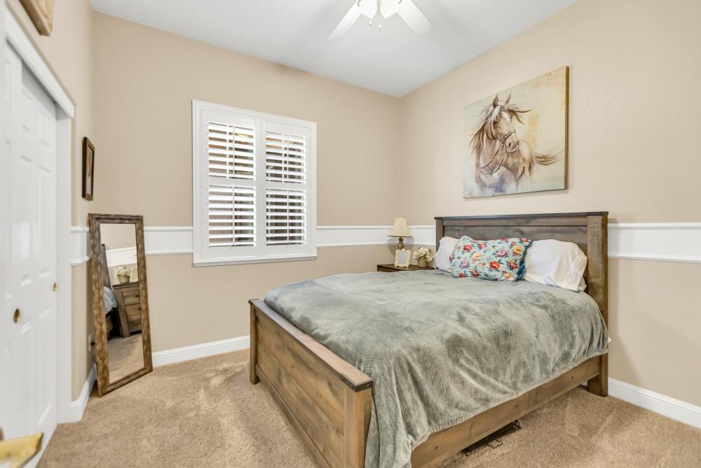 Detail Gallery Image 37 of 66 For 929 Jordine Way, Galt,  CA 95632 - 5 Beds | 2/1 Baths