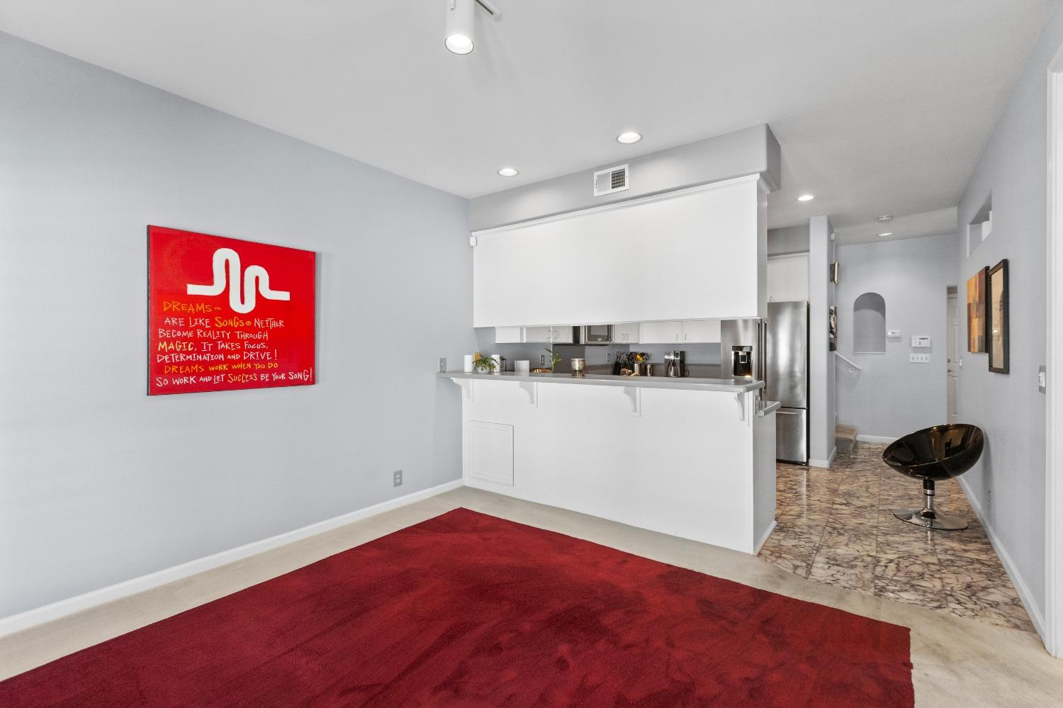 Detail Gallery Image 15 of 56 For 7805 River Village Dr, Sacramento,  CA 95831 - 3 Beds | 2/1 Baths