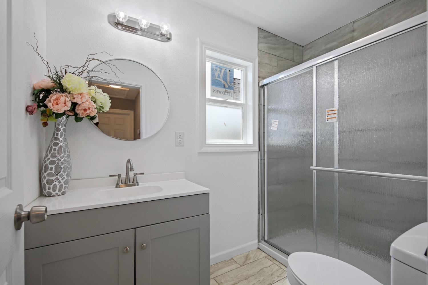 Detail Gallery Image 9 of 48 For 2310 Scribner St, Stockton,  CA 95206 - 2 Beds | 1 Baths