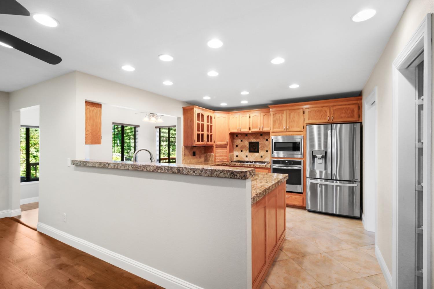 Detail Gallery Image 18 of 78 For 8401 Kroeger Ct, Fair Oaks,  CA 95628 - 4 Beds | 3 Baths