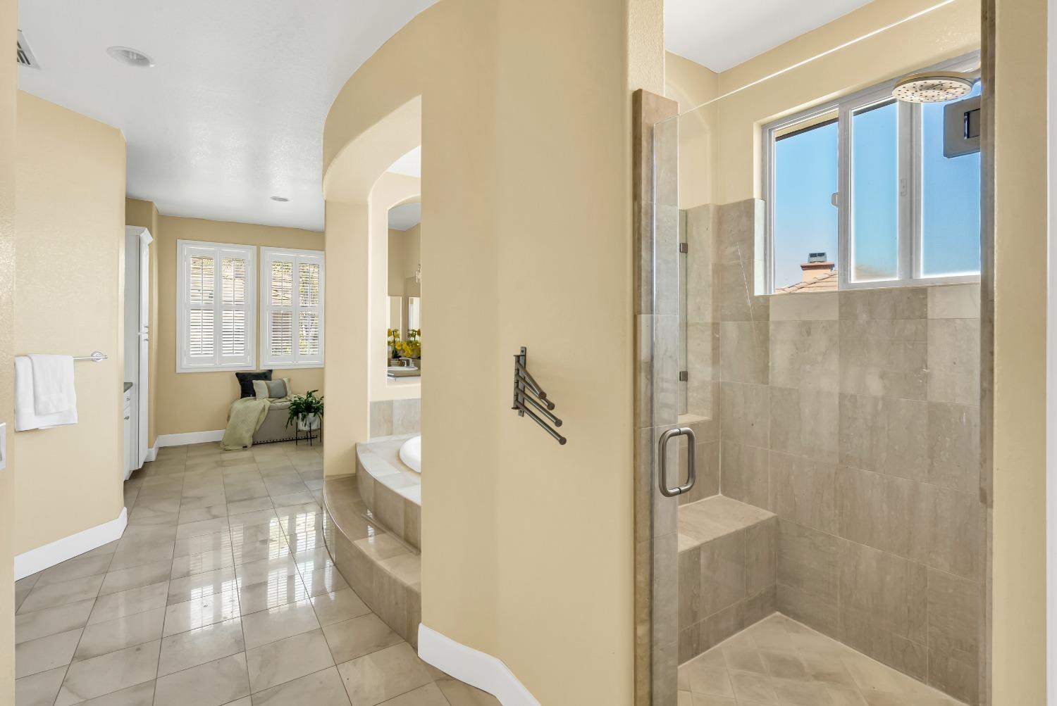 Detail Gallery Image 58 of 94 For 6600 Caprezzo Way, Elk Grove,  CA 95757 - 5 Beds | 4/1 Baths