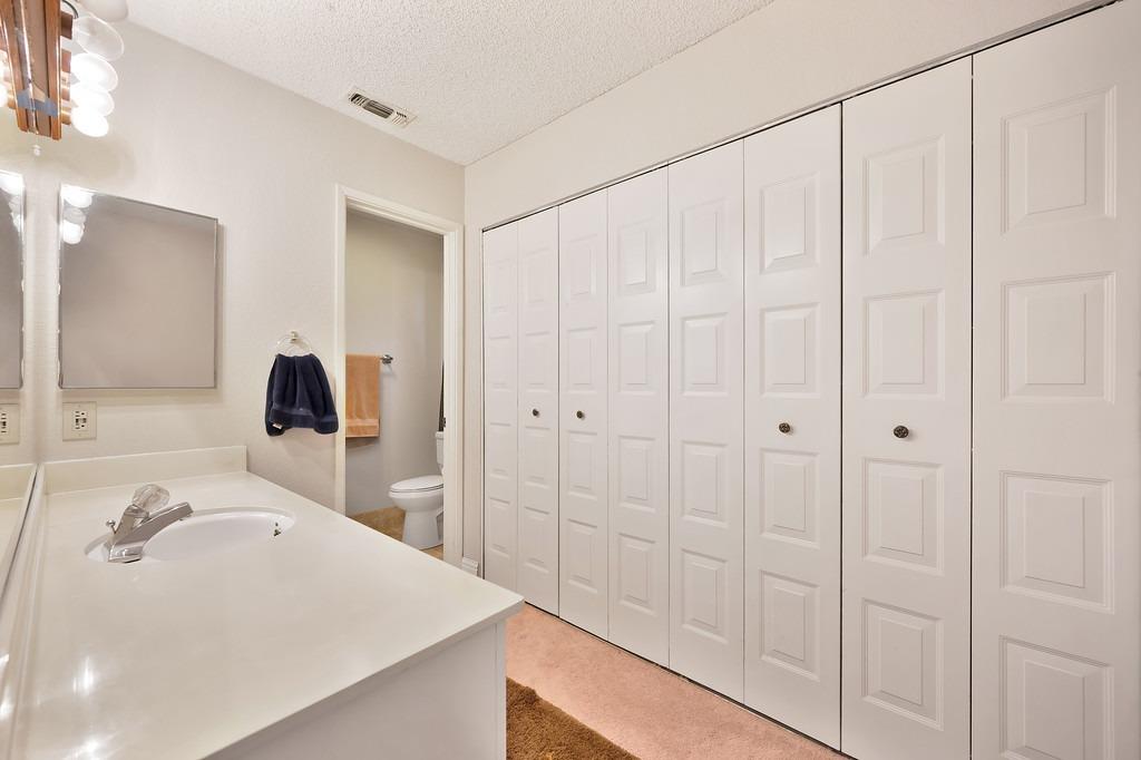 New River Circle, Rancho Cordova, California image 28