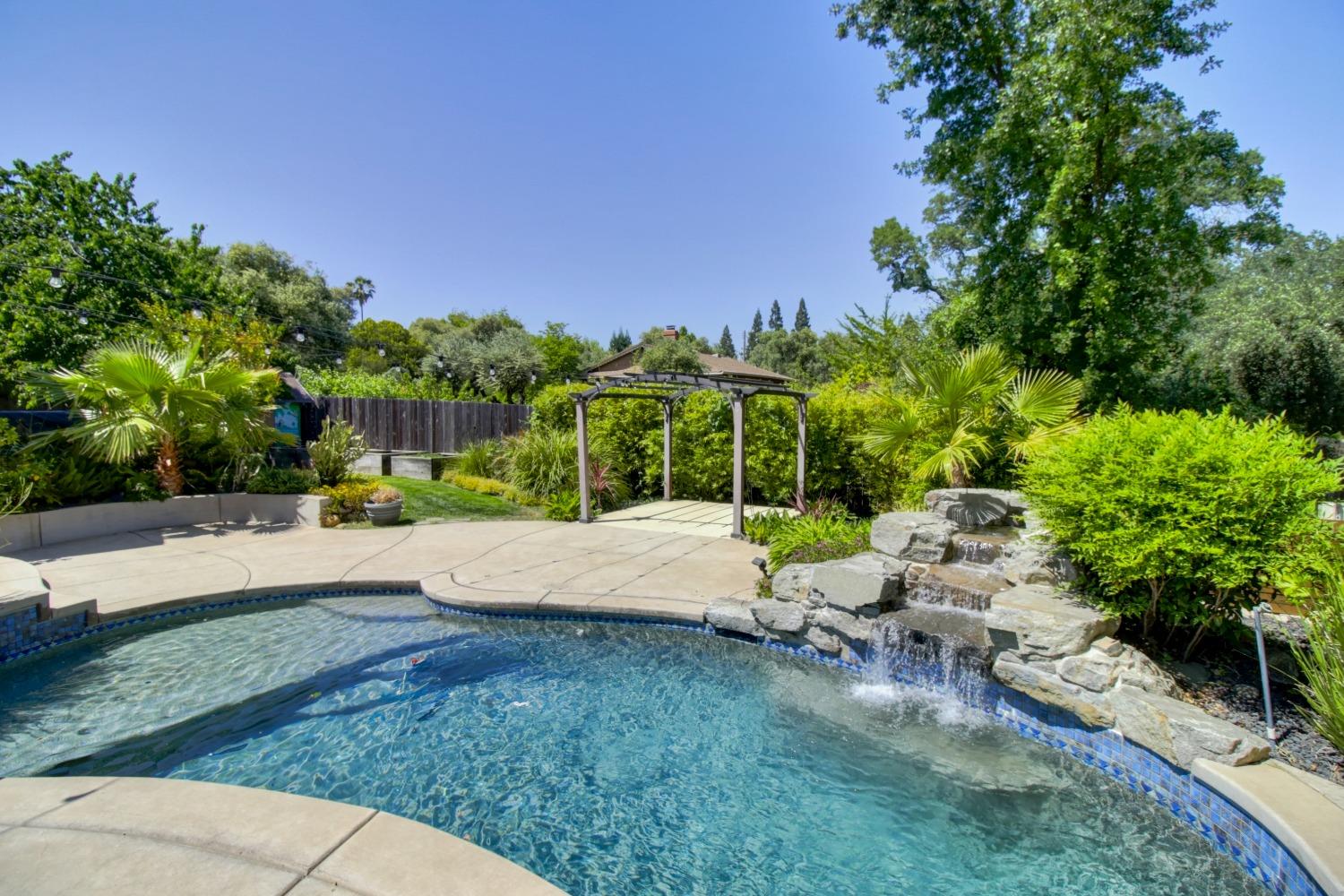 Detail Gallery Image 47 of 78 For 8401 Kroeger Ct, Fair Oaks,  CA 95628 - 4 Beds | 3 Baths