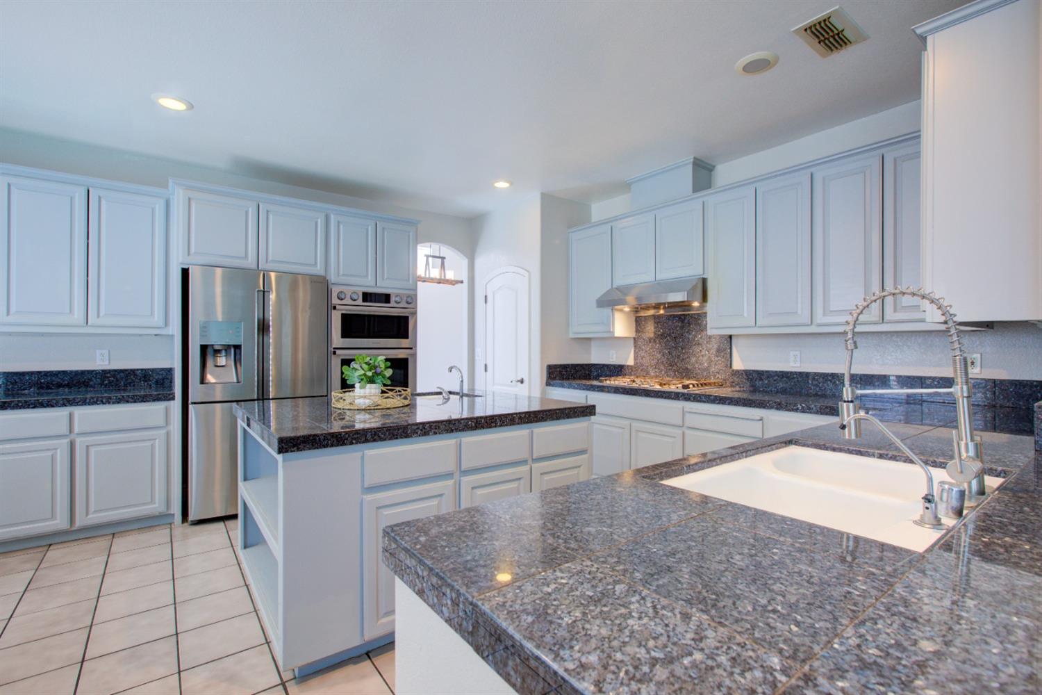 Detail Gallery Image 48 of 75 For 4008 Calais, Modesto,  CA 95356 - 4 Beds | 3 Baths