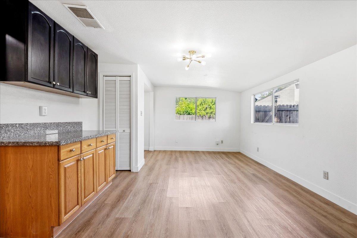 Detail Gallery Image 16 of 48 For 3845 Sunnyvale Ave, Sacramento,  CA 95821 - 4 Beds | 2 Baths