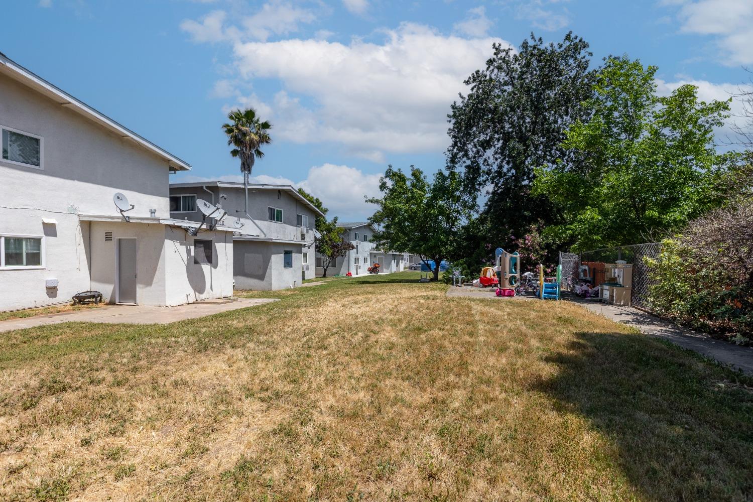 Detail Gallery Image 8 of 20 For 3326 Lerwick Rd, Sacramento,  CA 95821 - – Beds | – Baths