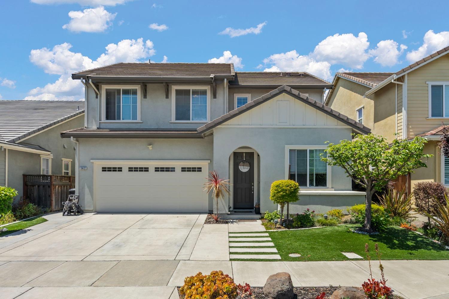 Detail Gallery Image 1 of 56 For 18427 Pilot Ct, Lathrop,  CA 95330 - 4 Beds | 3 Baths