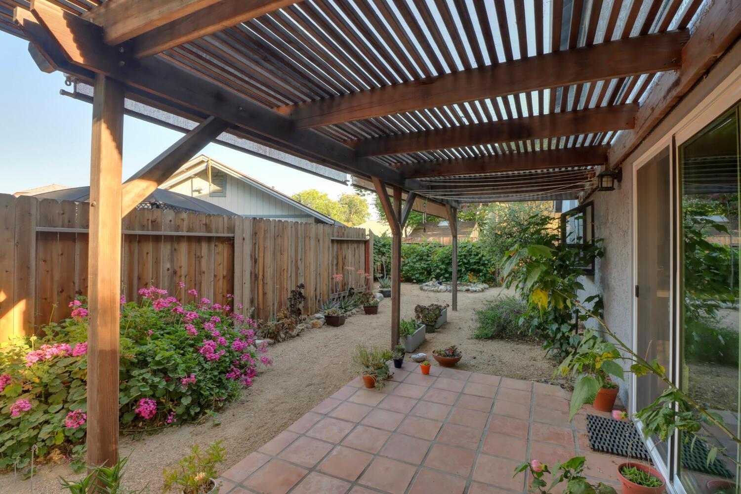 Detail Gallery Image 51 of 60 For 1110 Garfield Ter, Davis,  CA 95616 - 3 Beds | 2/1 Baths