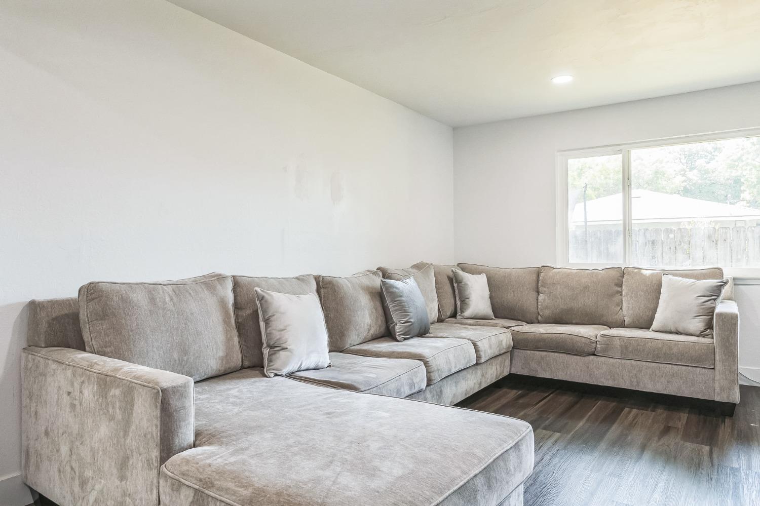 Detail Gallery Image 9 of 18 For 2618 Hoover Ct, Merced,  CA 95340 - 3 Beds | 1/1 Baths