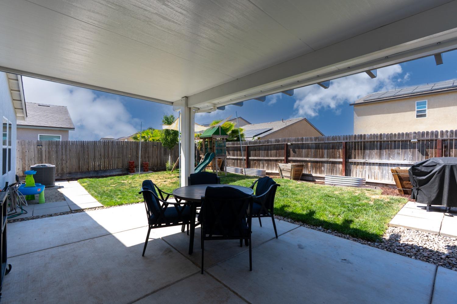 Detail Gallery Image 32 of 48 For 627 Suzanne Dr, Merced,  CA 95348 - 4 Beds | 2 Baths